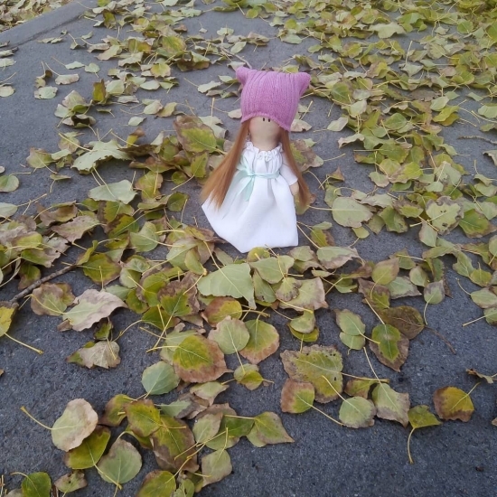 Лизонька в белом платье