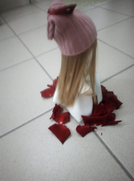 Лизонька в белом платье