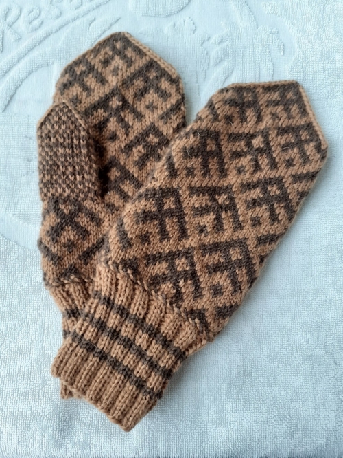 Варежки мужские