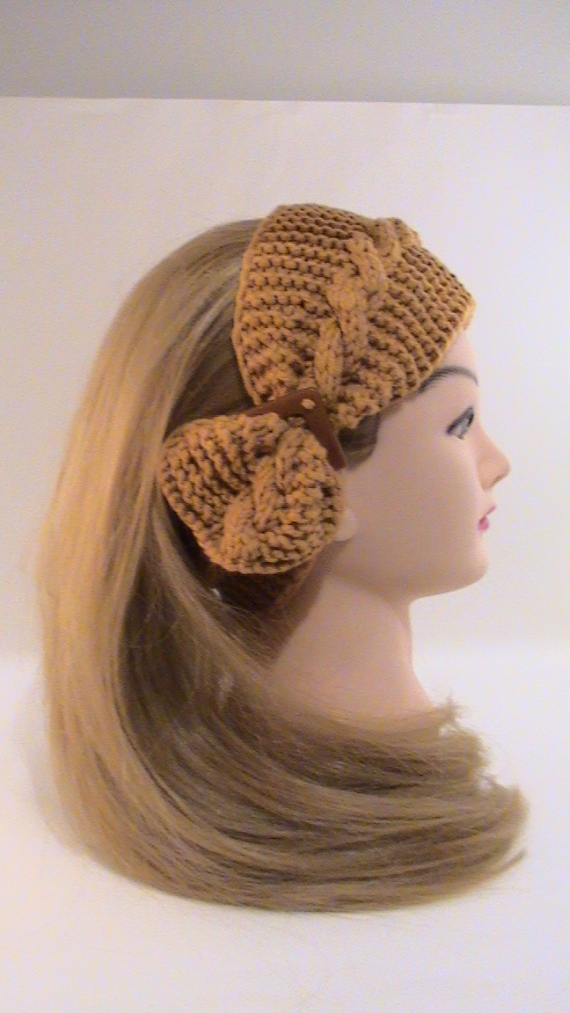 Повязка на голову с украшением горчичного цвета