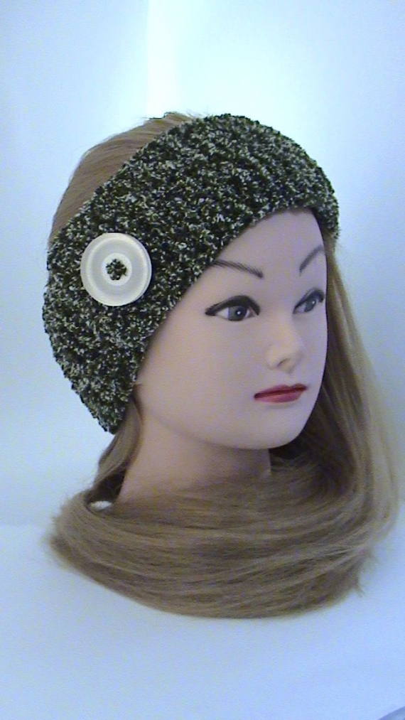 Повязка махровая с пуговицей вязаная