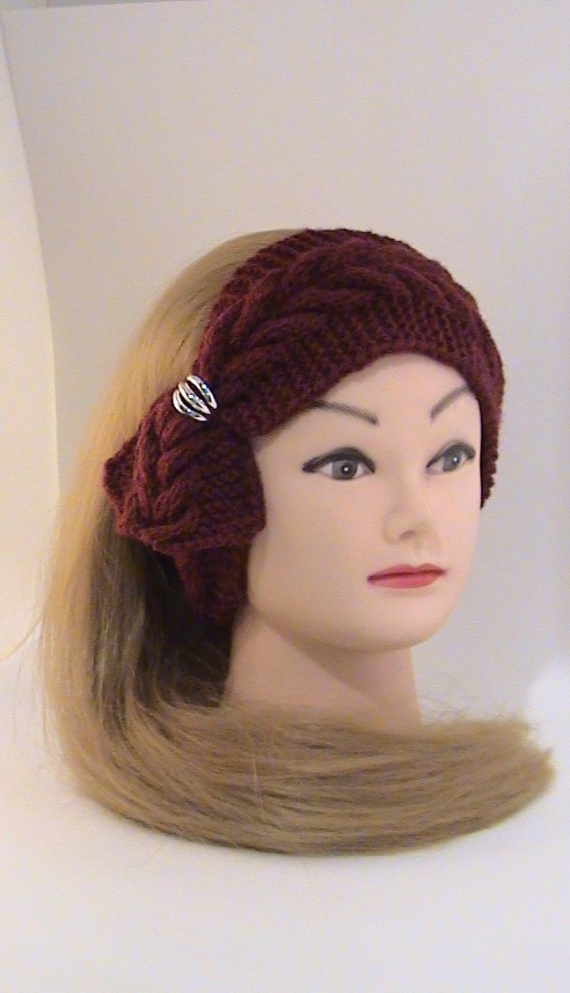 Повязка с украшением вязаная бордовая