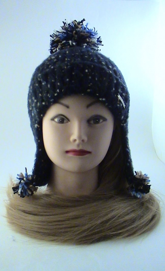 Шапка Зимняя ночь вязаная из шерстяной пряжи