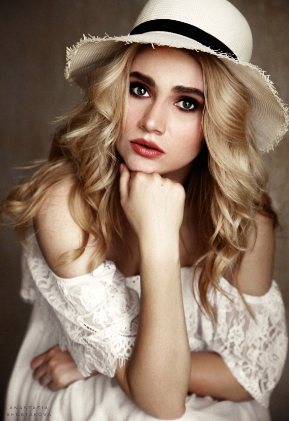 Соломенная шляпка