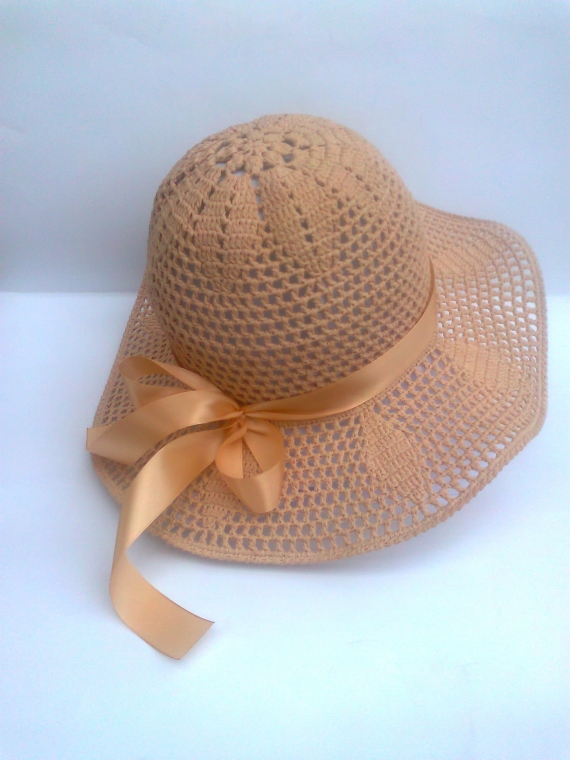 Шляпка летняя