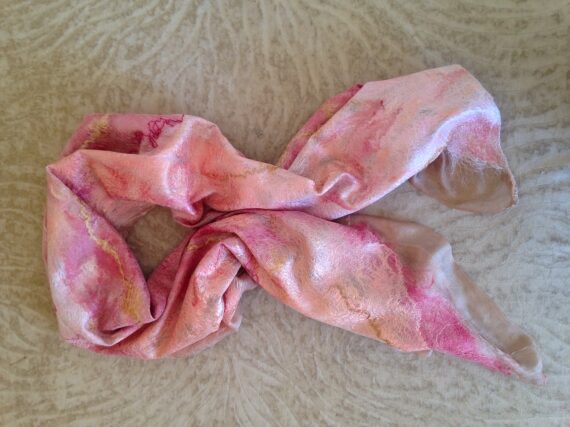 Шёлковый валяный палантин "Персико-розовый".