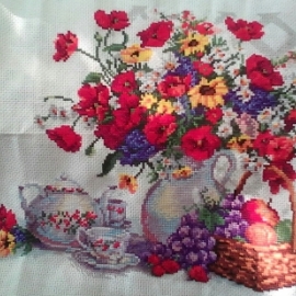 Чаепитие в саду