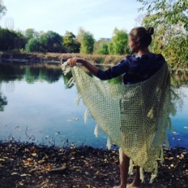 Вязаные изделия ручной работы. Шали