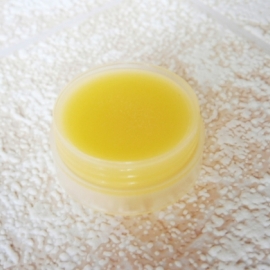 Бальзам для ногтей и кутикулы