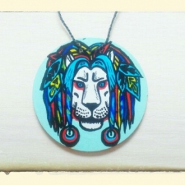 Медальон Бирюзовый лев с дредами