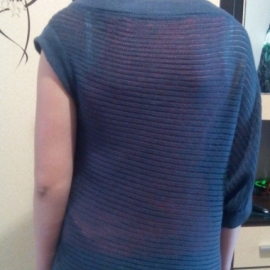 Стильный пуловер