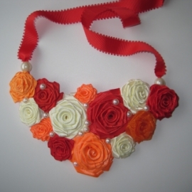 Ожерелье "Розы"