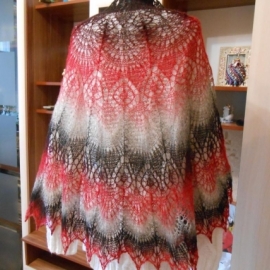 Ажурная невесомая шаль Фрея