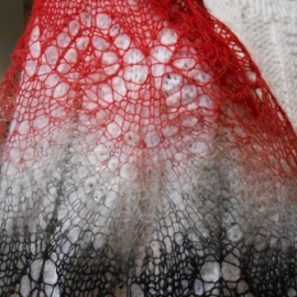 Ажурная невесомая шаль Фрея