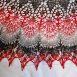 Ажурная невесомая шаль Фрея