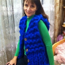 Жилет из толстой пряжи