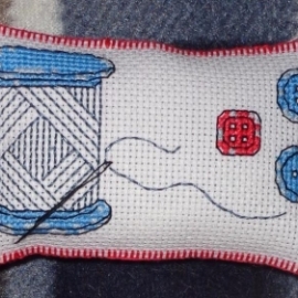 Подушечка-игольница