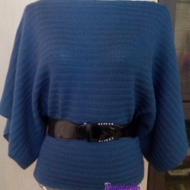 Пуловер с широкими рукавами