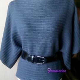 Пуловер с широкими рукавами