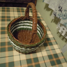 Корзинка декоративная