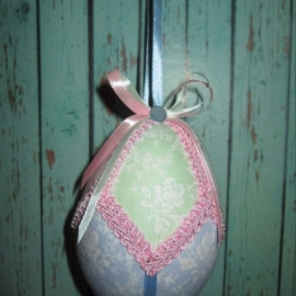 Пасхальное яйцо в технике кинусайга