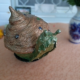 Улитка из гипса