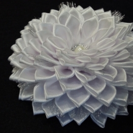 Пышные белые банты с люрексом