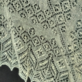 Шаль "Цветок Мелиссы"