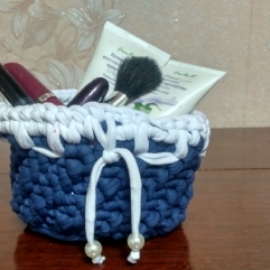 Корзины из трикотажной пряжи.