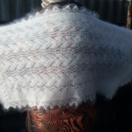 Пуховые палантины белые ажурные!!