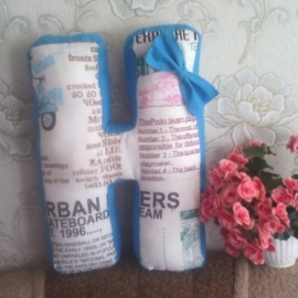 Мягкая буква-подушка.