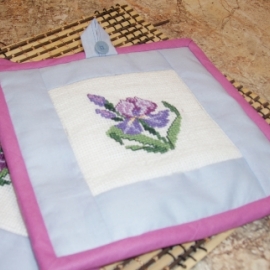 Прихватки с вышивкой