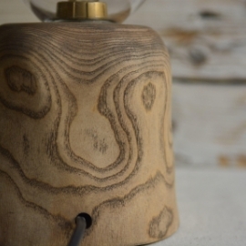 Светильник из массива ясеня (ночник)