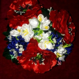 Шкатулка с зеркальцем + букет