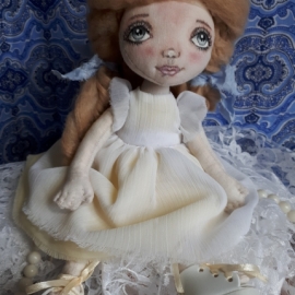 Кукла "Снежанна"