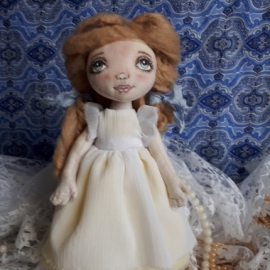 Кукла "Снежанна"
