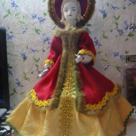 Кукла-шкатулка