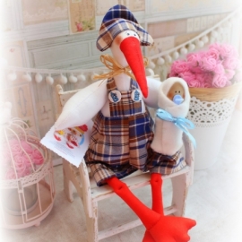 Аист с мальчиком