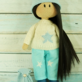 Интерьерная кукла связанная крючком