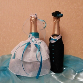Свадебное украшение на  бутылку