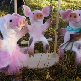 перчаточная кукла свинка