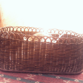 Коробы и корзины плетёные