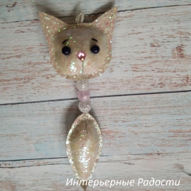 Брелок из глиттерной экокожи