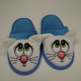 Детские тапочки с вышивкой