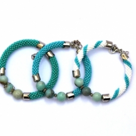 Браслеты с амазонитом.