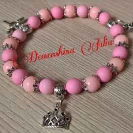 Браслет из бусин