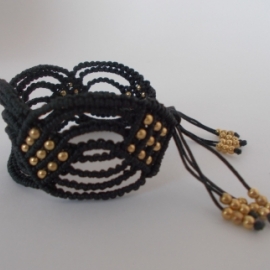 Браслет  "Галактика" черный ажурный, плетеный в технике макраме