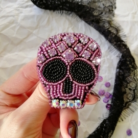 Брошь Череп