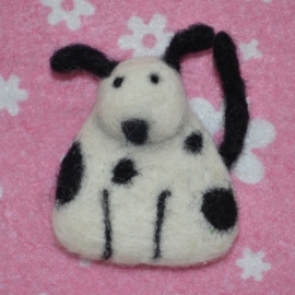 брошка-малышка. песик.