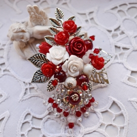 Брошь в технике авторского плетения "Жозефина"